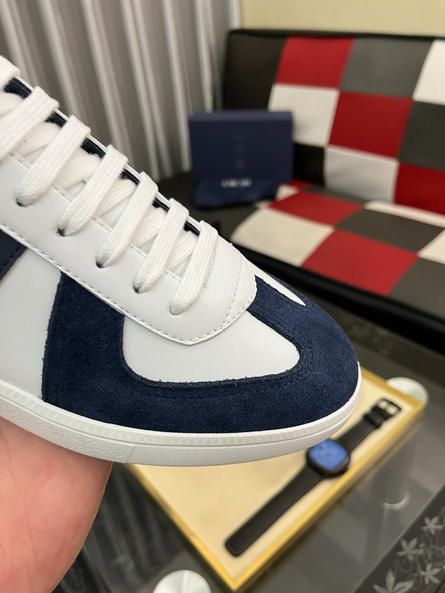 Men's shoes 💰380⌚️⌚️ 【Dior*DIAO】original quality.~ Unique modern style sneakers. 🏃A must-have casual shoe for trendy men😍😍 Original brand imported from Italy, imported original leather, sheep lining (refuses to discolor and grind feet) Sole: Original sole provided by the original factory, French lazy style design ⚠️Fit to the feet, original quality, super comfortable original sole. Code number: 38-448️⃣Colors available